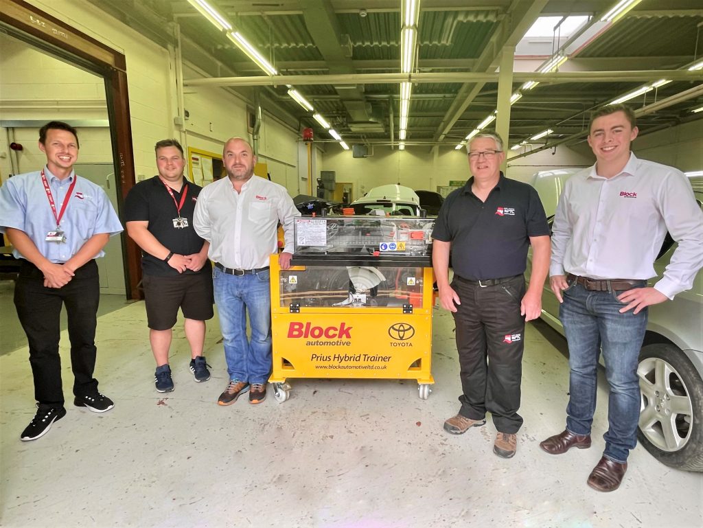 Lecturers and the new Hybrid Electric Rig At Newtown College