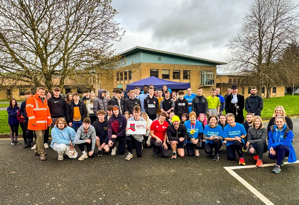 Newtown College 10km runners after the race.